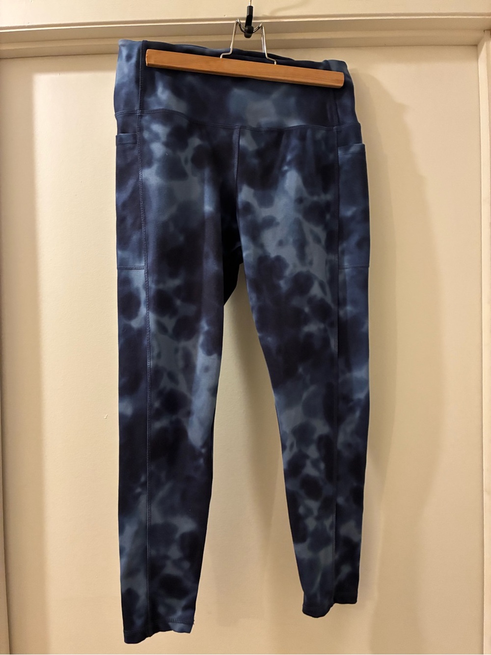 Danskin Blue Tie-Dye Leggings